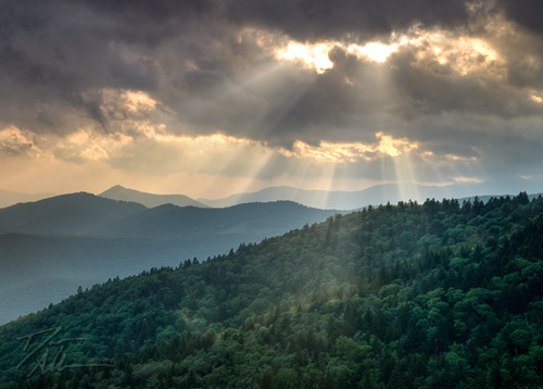 sun rays on blue ridge parkway